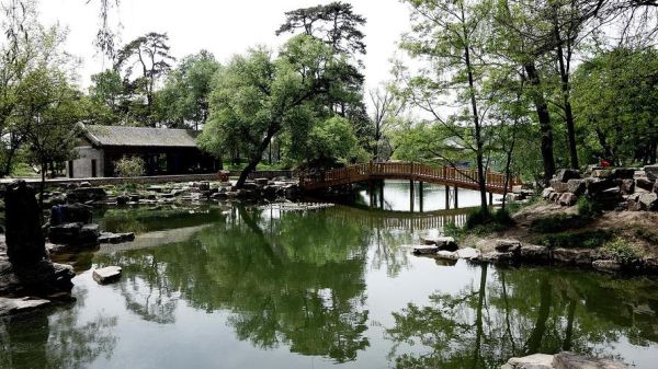 避暑山庄景点？北京市六号温泉酒店