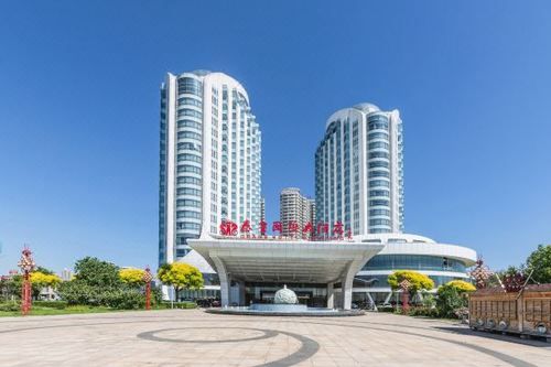 秦皇岛大酒店后面的清湖洗浴还开门吗？（我在秦皇岛大酒店.）