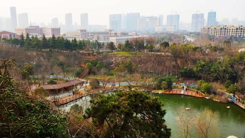 金龙湖钓鱼最佳地点？（徐州金龙湖风景区酒店）