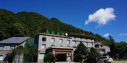 贺州市区离姑婆山多远？（贺州市姑婆山酒店）